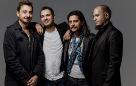 Mor ve Ötesi Volkswagen Arena'da Yerli Yerinde'de